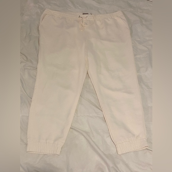 Drawstring trousers - Picture 2 of 3